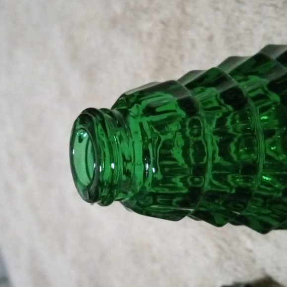 Green Glass Christmas Tree Shakers - Picture 8 of 8